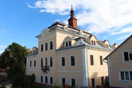 nalzovicky-zamek-ustav-socialni-pece-nalzovice